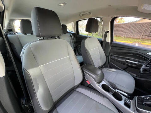 2015 Ford C-MAX Hybrid SE