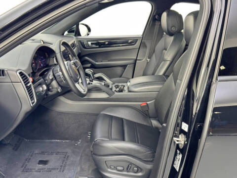 2022 Porsche Cayenne Coupe Platinum Edition