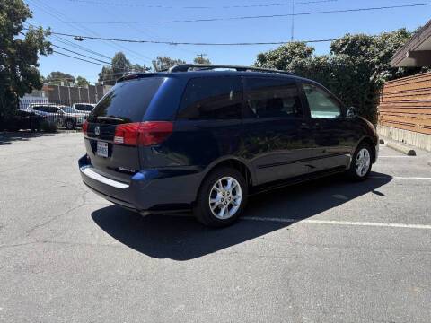2005 Toyota Sienna XLE 7 Passenger