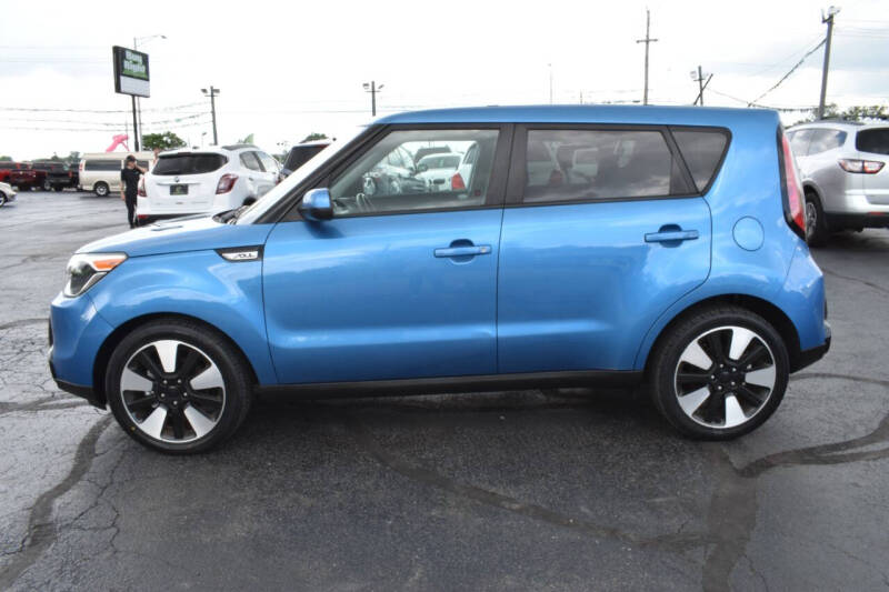 2016 Kia Soul +