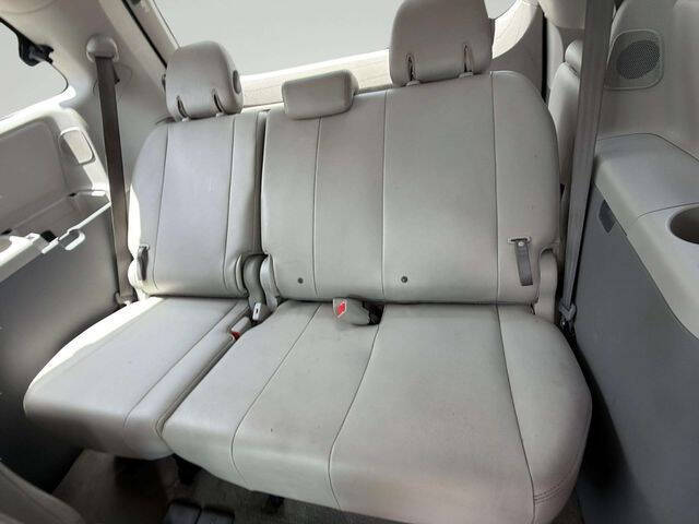 2011 Toyota Sienna XLE 8-Passenger