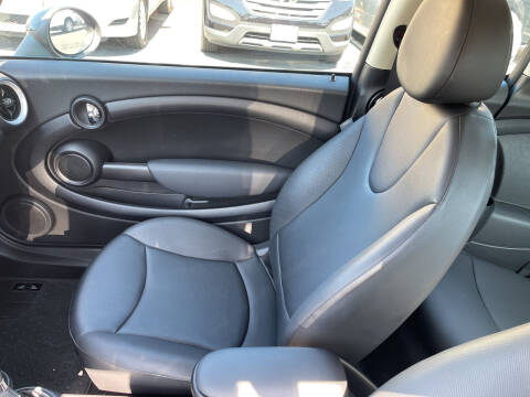 2014 MINI Clubman Cooper