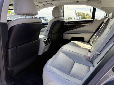2014 Lexus LS 460