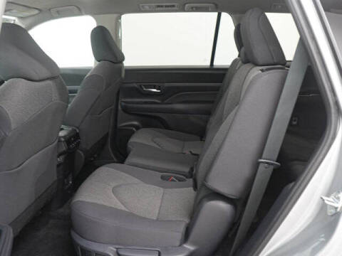 2025 Toyota Grand Highlander LE