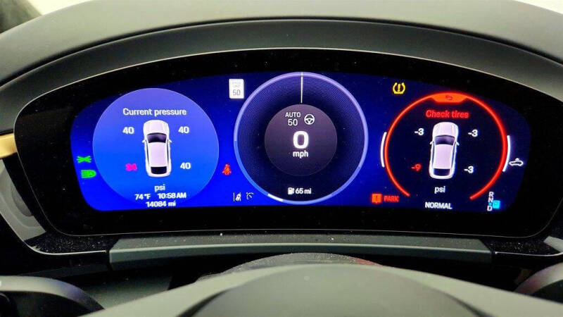2024 Porsche Macan Turbo Electric