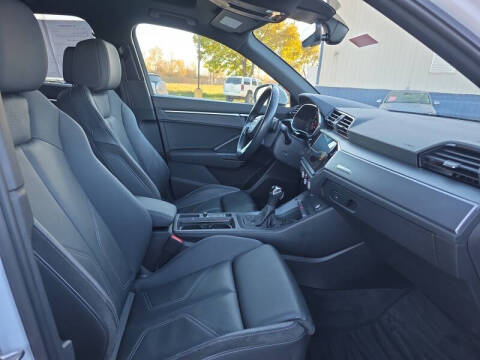 2020 Audi Q3 quattro S line Prem Plus 45 TFSI