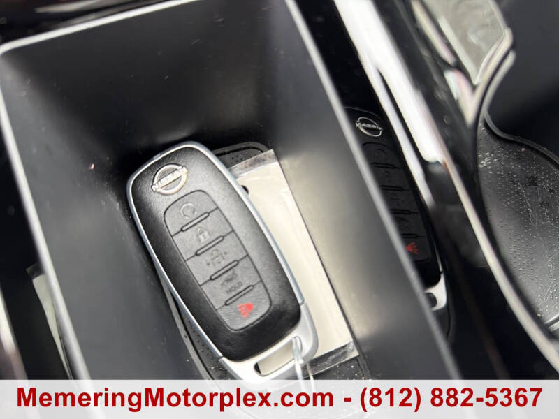 2025 Nissan Murano SL