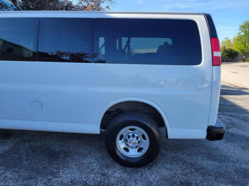2018 Chevrolet Express LS 3500