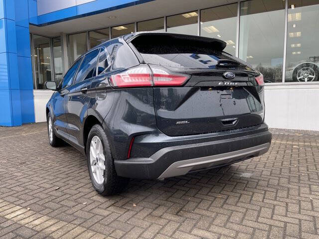 2022 Ford Edge SEL