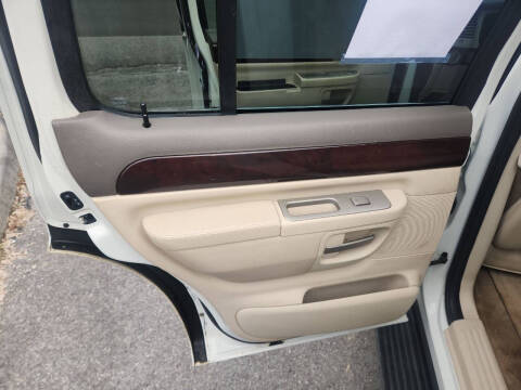 2004 Lincoln Aviator Luxury