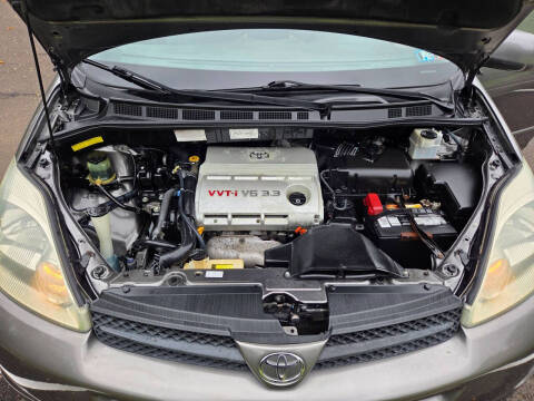 2005 Toyota Sienna