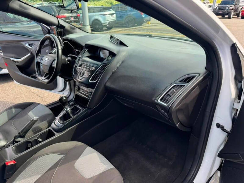 2018 Ford Focus ST