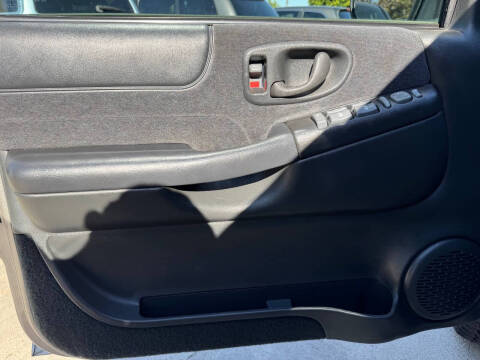 2001 Chevrolet Blazer LS