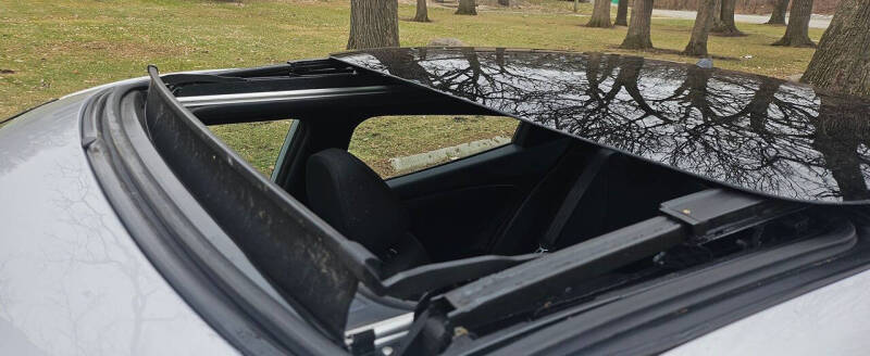 2017 Hyundai Veloster Value Edition