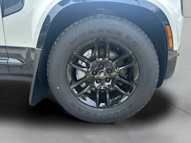 2025 Land Rover Defender 90 P400 X-Dynamic SE