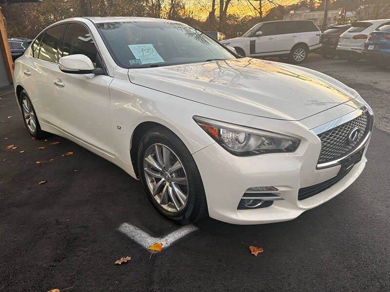 2015 Infiniti Q50