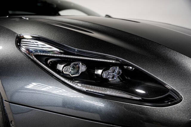 2017 Aston Martin DB11