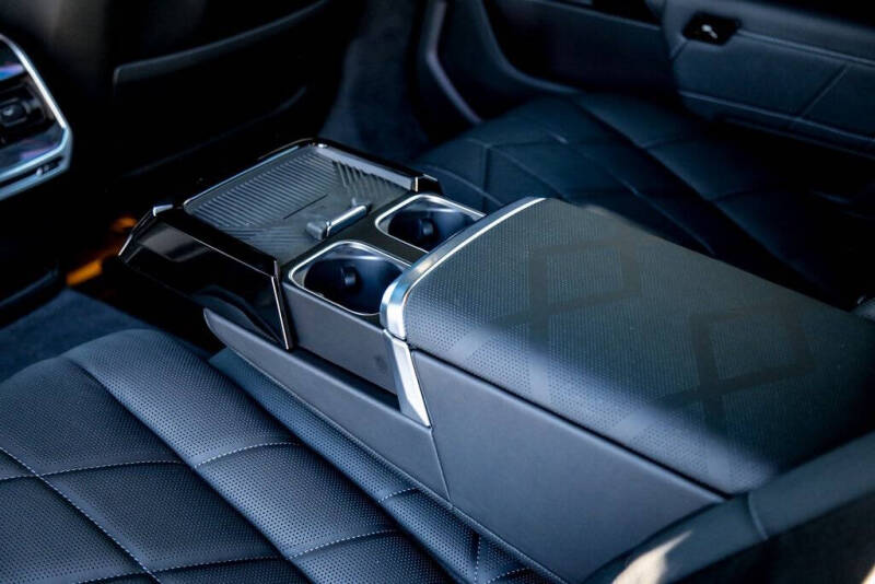 2025 BMW 7 Series 760i xDrive