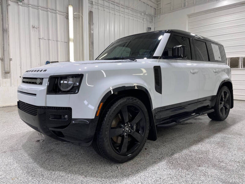 2022 Land Rover Defender 110 V8