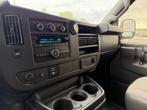 2017 Chevrolet Express 2500