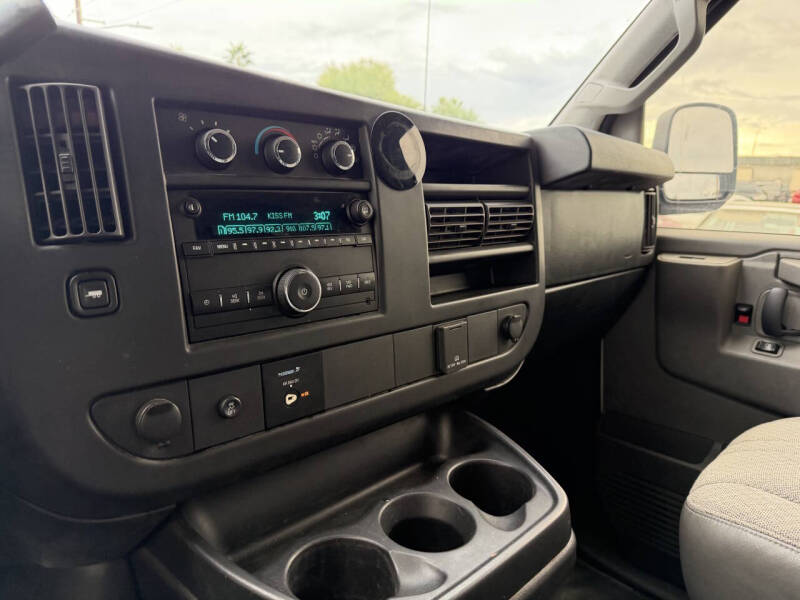 2017 Chevrolet Express 2500