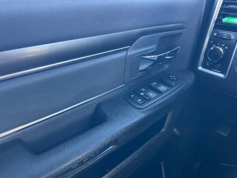 2023 RAM 1500 Classic SLT