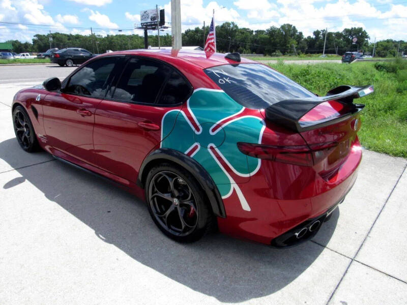 2017 Alfa Romeo Giulia Quadrifoglio