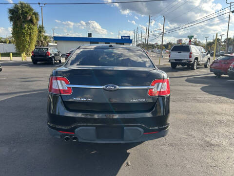 2010 Ford Taurus Limited