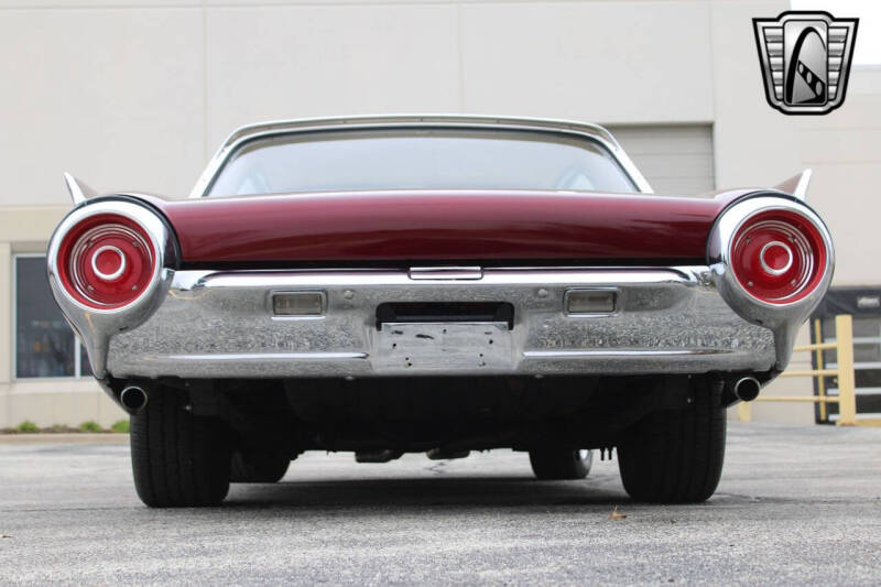 1962 Ford Thunderbird