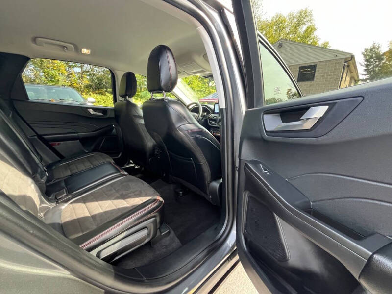 2022 Ford Escape SEL