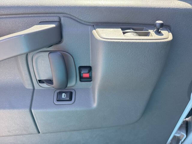 2023 Chevrolet Express 2500