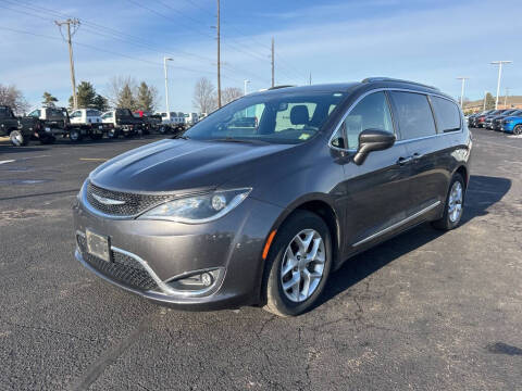2020 Chrysler Pacifica Touring L
