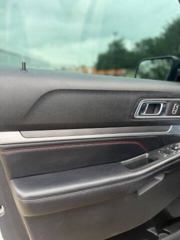 2016 Ford Explorer Sport