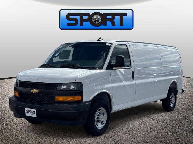 2025 Chevrolet Express 3500