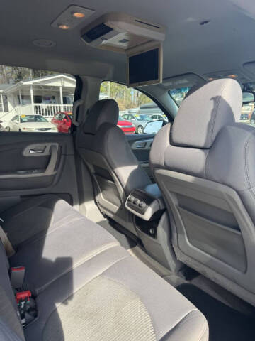 2012 Chevrolet Traverse LS