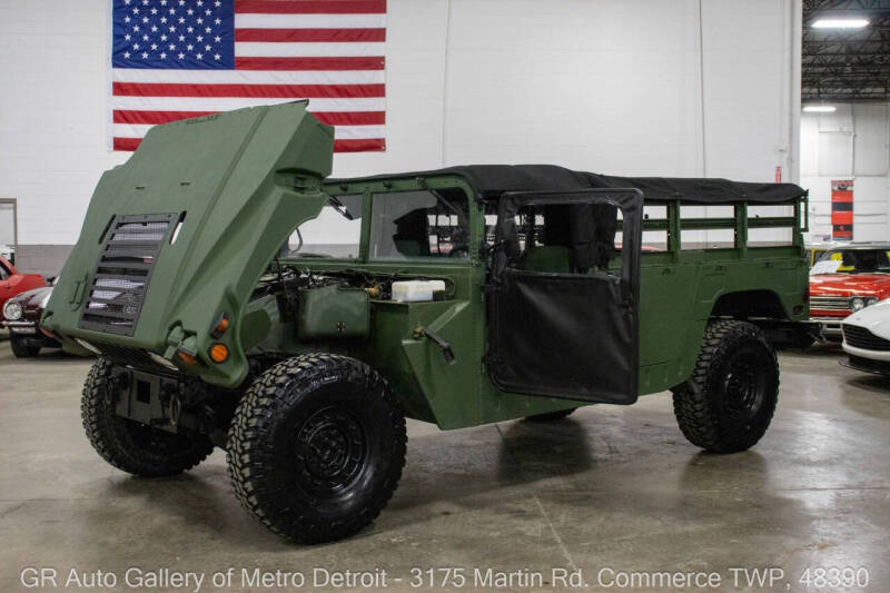 2001 AM General Hummer