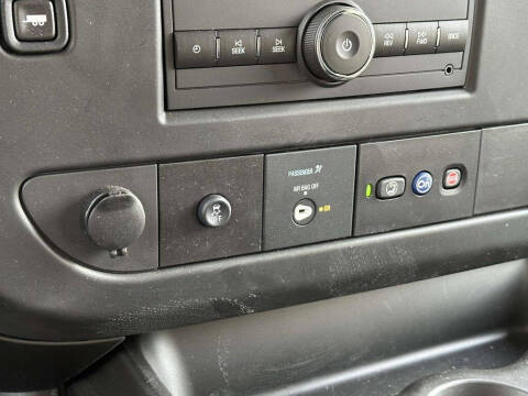 2025 Chevrolet Express 2500