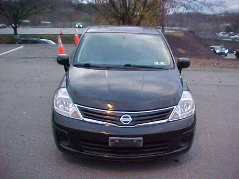 2010 Nissan Versa 1.8 S