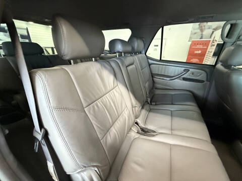 2004 Toyota Sequoia Limited