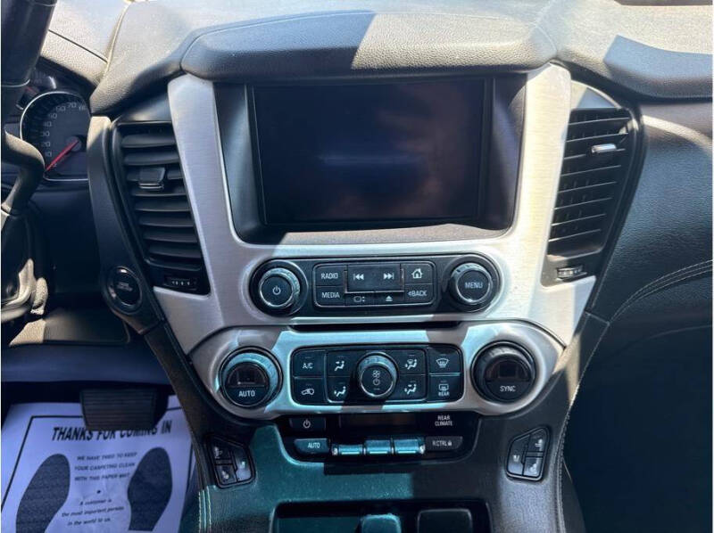 2017 GMC Yukon XL SLT