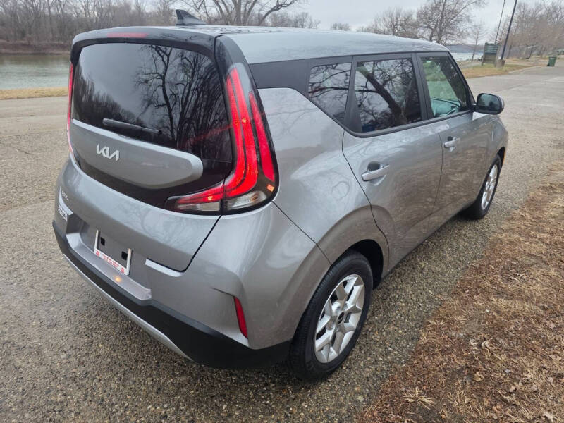 2024 Kia Soul LX