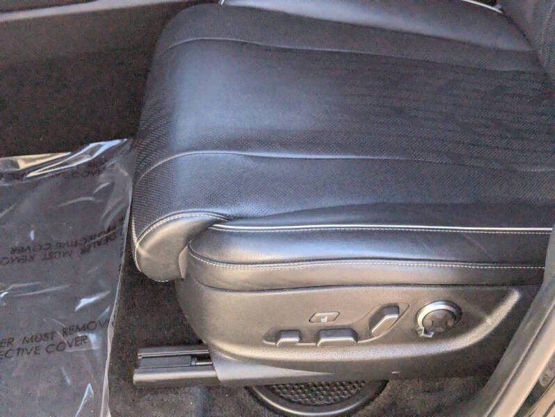 2023 Genesis GV80 2.5T