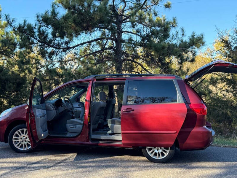 2008 Toyota Sienna LE 7-Passenger