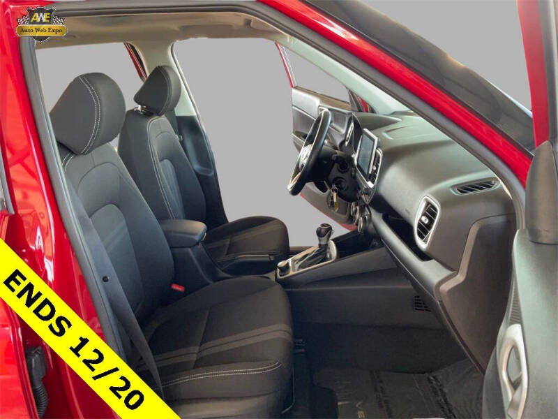 2022 Hyundai Venue SEL