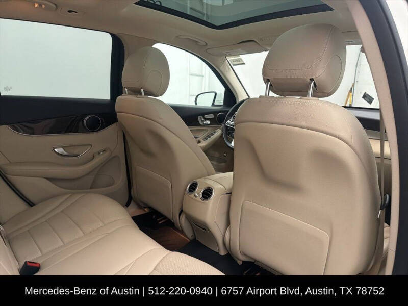 2021 Mercedes-Benz GLC GLC 300