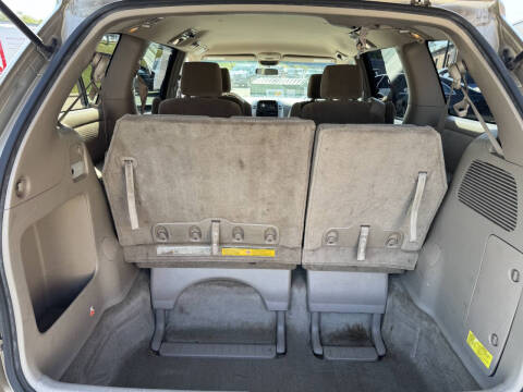 2006 Toyota Sienna LE 7 Passenger