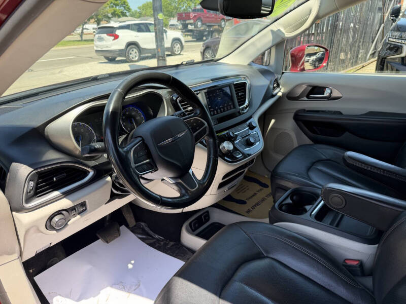 2020 Chrysler Pacifica Touring L