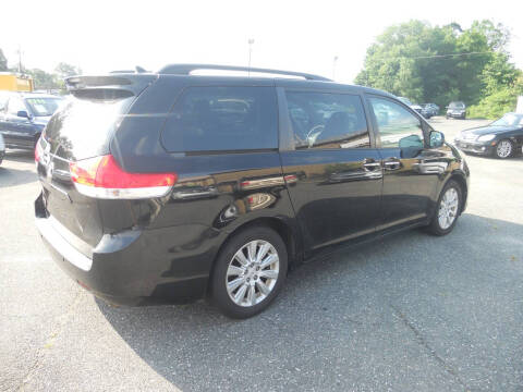 2012 Toyota Sienna XLE 7-Passenger