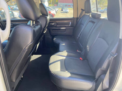 2017 RAM 1500 Laramie