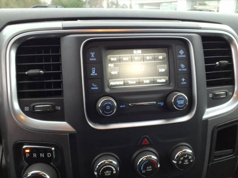 2024 RAM 1500 Classic SLT